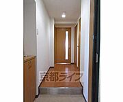 幅員の広い廊下です