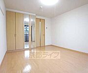 広々とした部屋です。