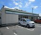 周辺：ファミリーマート　南丹園部内林町店まで400m 暮らしに寄り添うコンビニです。