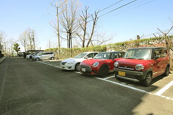 駐車場月額60...