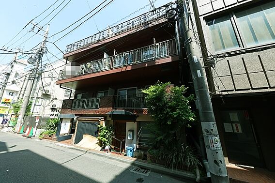 東南角部屋、南...