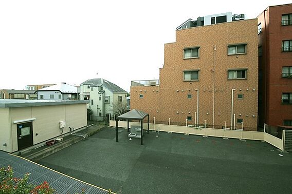 周辺は平坦地で...
