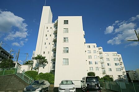 東急コミュニテイーへの、委託管理となっております♪