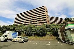 ユニヴェルシオール学園の丘