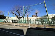 小学校 800m 坂戸小学校