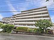 周辺はお買物施設充実で、利便性の高い物件でございます♪