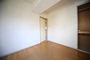 洋室約4．2帖は、お子様部屋にいかがでしょうか♪