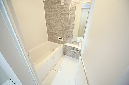 新規交換済みのユニットバスで、寛ぎの時間をお過ごしください♪
