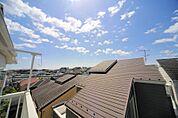 周辺は第1種低層住居専用地域で、閑静な住環境となっております♪