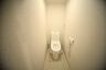 トイレ：温水洗浄機能付きトイレで、いつも快適にお使いいただけます♪