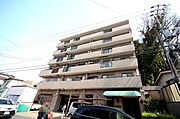 ペットと暮らせるマンションです！　東南、南西の角部屋です。