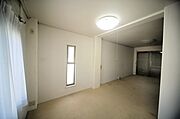 洋室7．4帖は、お子様部屋にいかがでしょうか♪