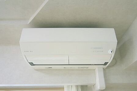 リビングには、エアコンが設置されております。
