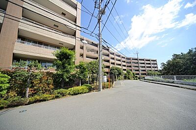 外観:東急田園都市線「青葉台」駅まで、徒歩9分の便利な立地です♪ 外観:東急田園都市線「青葉台」駅まで、徒歩9分の便利な立地です♪