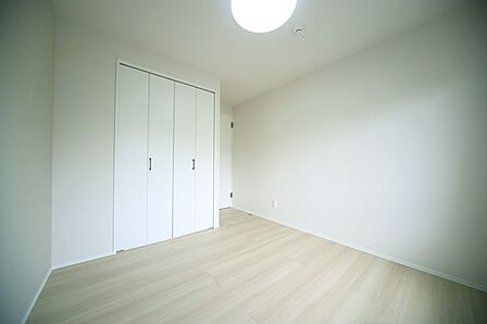 洋室4.5帖は、お子様部屋にいかがでしょうか♪