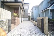 道路とフラットですので、車庫入れがしやすいですね♪