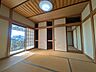 和室：2階の和室、約6帖となっております♪