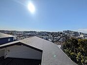 周辺は第1種低層住居専用地域で、閑静な住宅地となっております♪