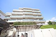 ＪＲ横浜線「小机」駅まで、徒歩20分です♪