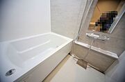 追い焚き機能の有るオートバスで、寛ぎの時間をお過ごしください♪