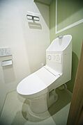 温水洗浄機能付きトイレで、いつも快適にお使いいただけます♪