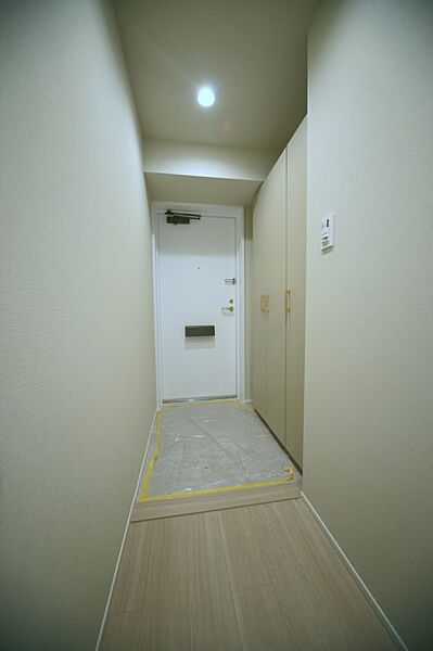 玄関を拡大表示