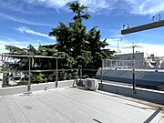 広々とした屋上バルコニー付き！　3階建ての4ＬＤＫです♪
