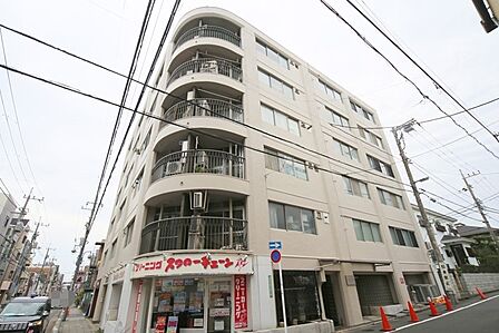 お買物施設充実で、利便性の高い立地でございます♪