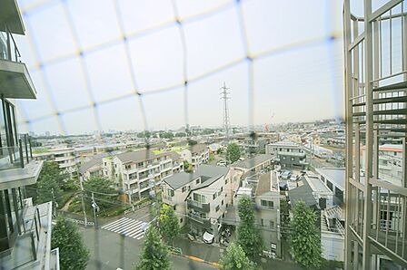 7階角部屋のお部屋で、陽当り良好となっております♪