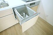 食器洗い乾燥機付きで、洗い物の時間をご家族のお時間に。