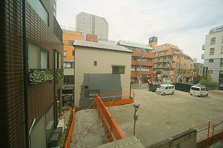 2階のお部屋のバルコニーからの眺望です。