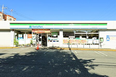 コンビニ 200m ファミリーマート川崎宮前南平台店