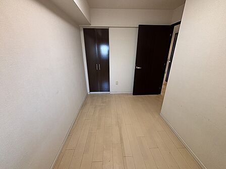洋室約5帖は、お子様部屋にいかがでしょうか♪