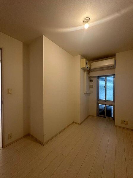 洋室約5帖は、お子様部屋にいかがでしょうか♪
