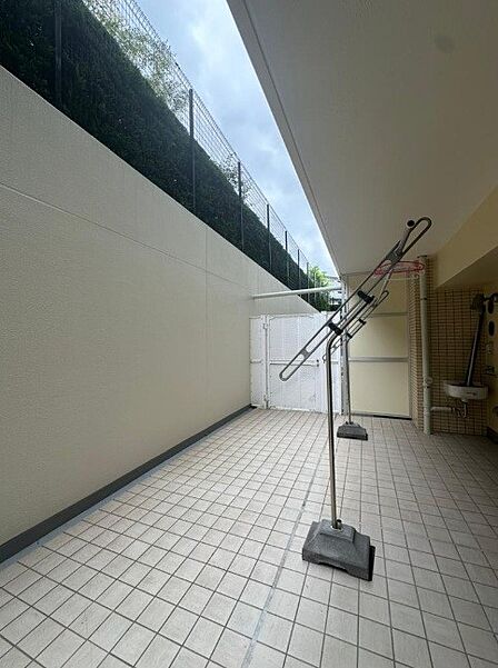 33.98平米の、広々とした専用テラスがございます♪