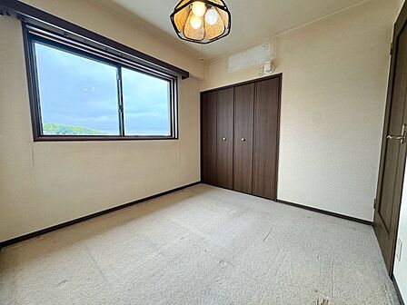 洋室約5帖は、お子様部屋にいかがでしょうか♪