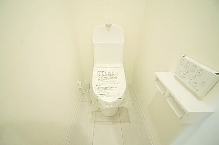 温水洗浄機能付きのトイレで、いつも快適に♪