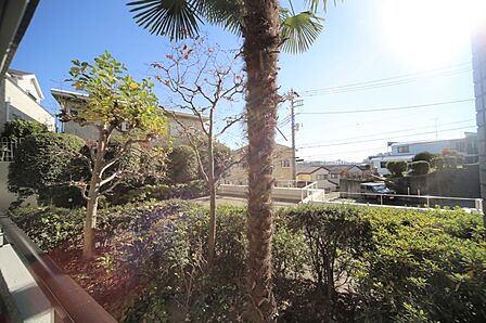 1階部分ですが、外からの人目なども気になることなくお過ごしいただけます♪