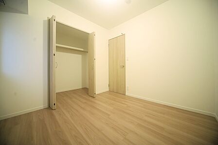 洋室約4.5帖は、お子様部屋にいかがでしょうか♪