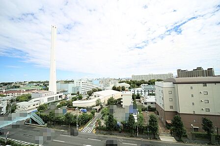 9階部分の東向きで、陽当り良好となっております♪