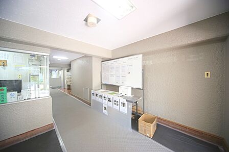 いつも綺麗に保たれております。管理が行き届いたエントランスです♪