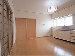 コーラル綾羅木 601 6階4DKのリビング/ダイニング