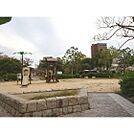 公園「秋根記念公園まで845m」