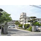 小学校「防府市立華城小学校まで800m」