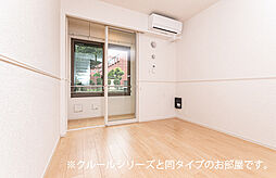 シュバルツハウス防府 103 1階1LDKのリビング/ダイニング