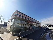 コンビニ「セブンイレブン防府下新田店まで550m」