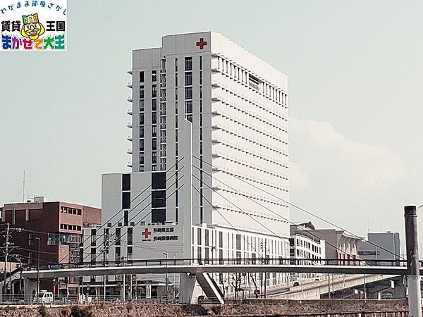 画像22:日本赤十字社長崎原爆病院 697m