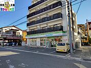 ファミリーマート片淵店 478m