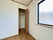 クローゼットもあり生活動線が良い配置