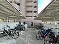 屋根付きの駐輪...